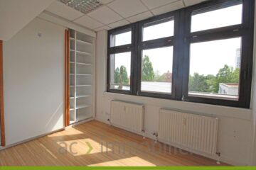ac | Lichtdurchflutete Praxis mit 8 Zimmern in Speyer-West, 67346 Speyer, Bürofläche